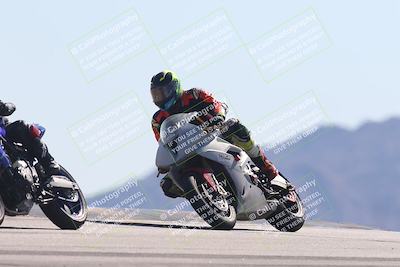 media/Oct-30-2025-Racers Edge (Thu) [[dabbdaf680]]/3-B Group/Session 4 Turn 9/